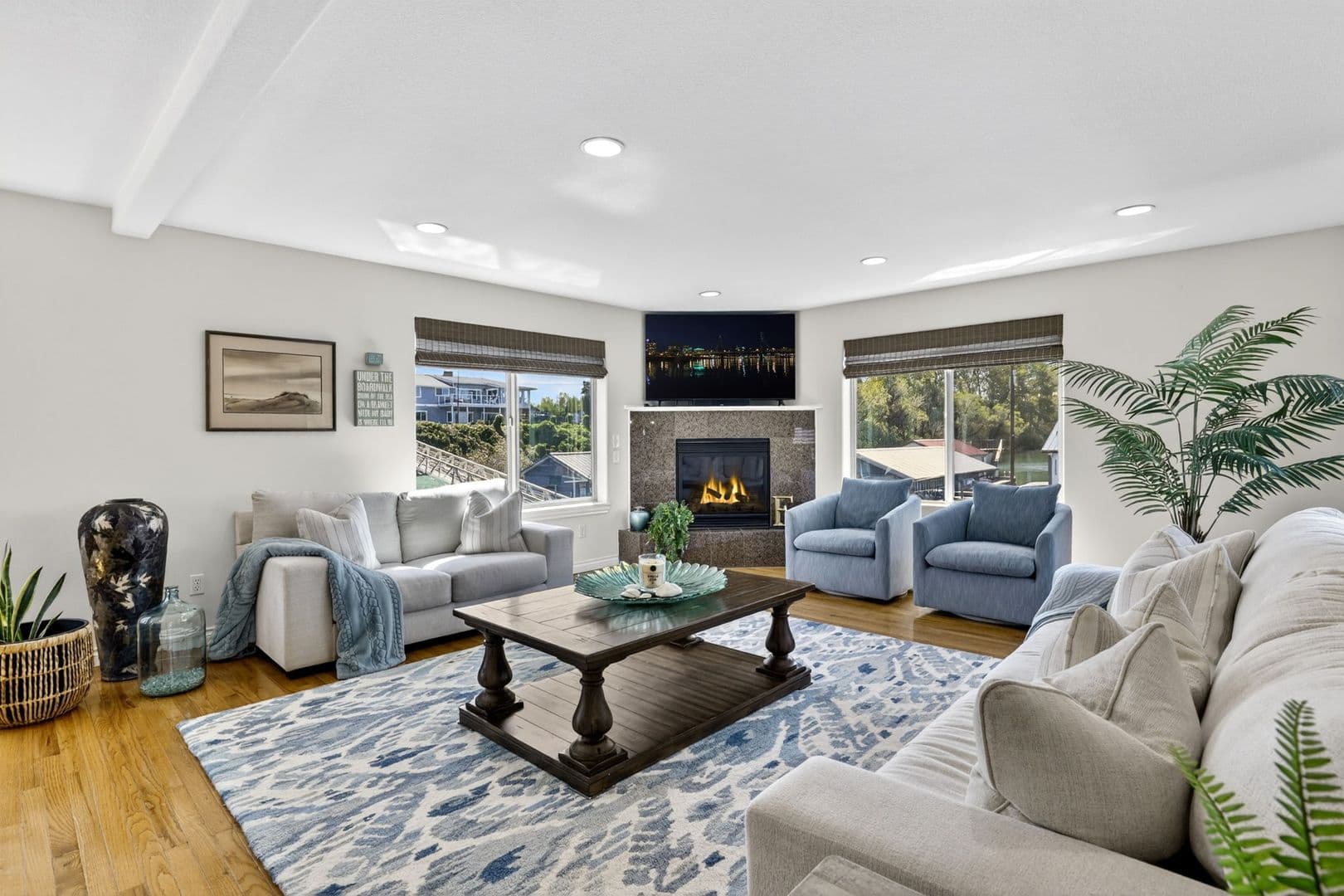 Portland House: 18525 NE Marine Drive, Slip #E3