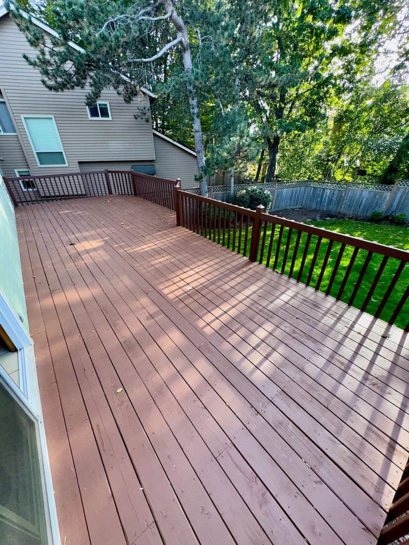 Lake Oswego House: 142 Kingsgate Rd