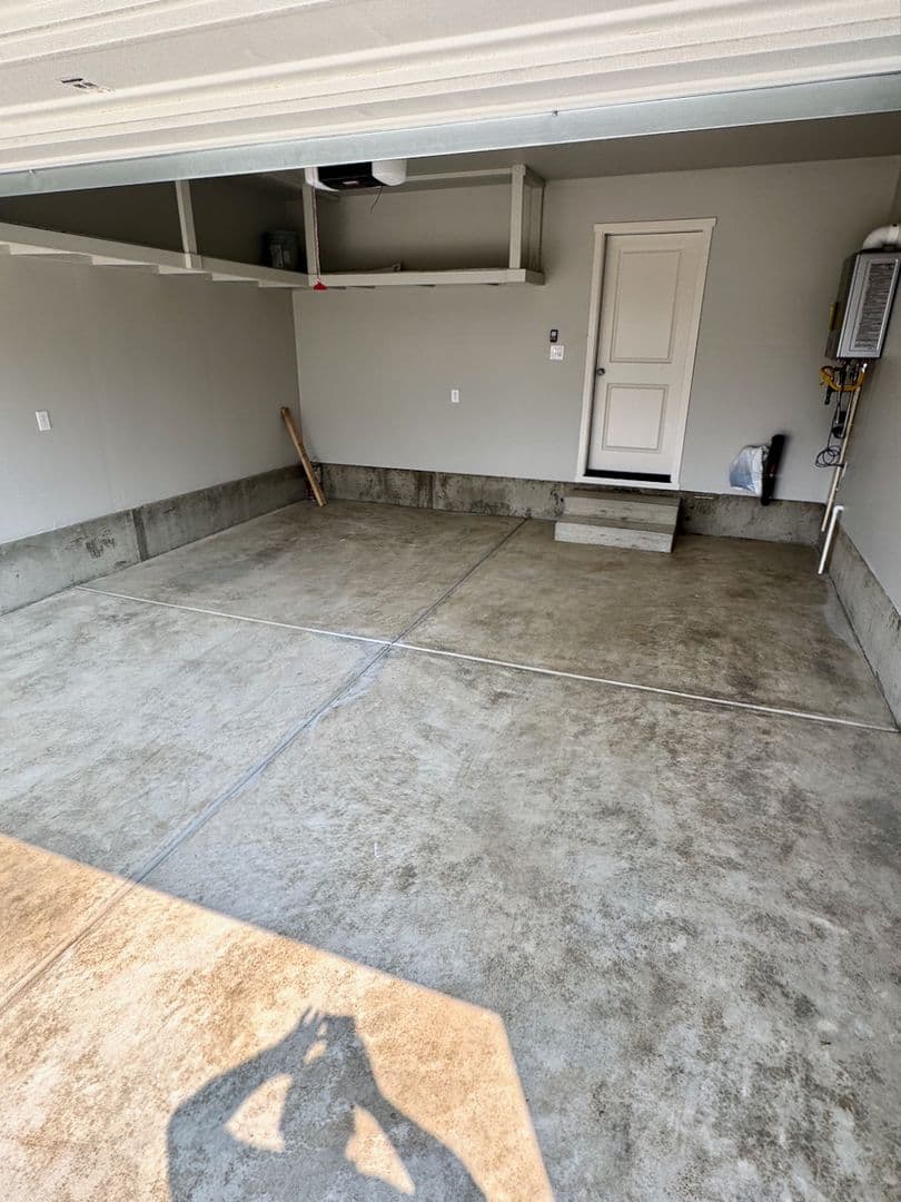 Woodburn Townhome: 2388 Sawtelle Dr