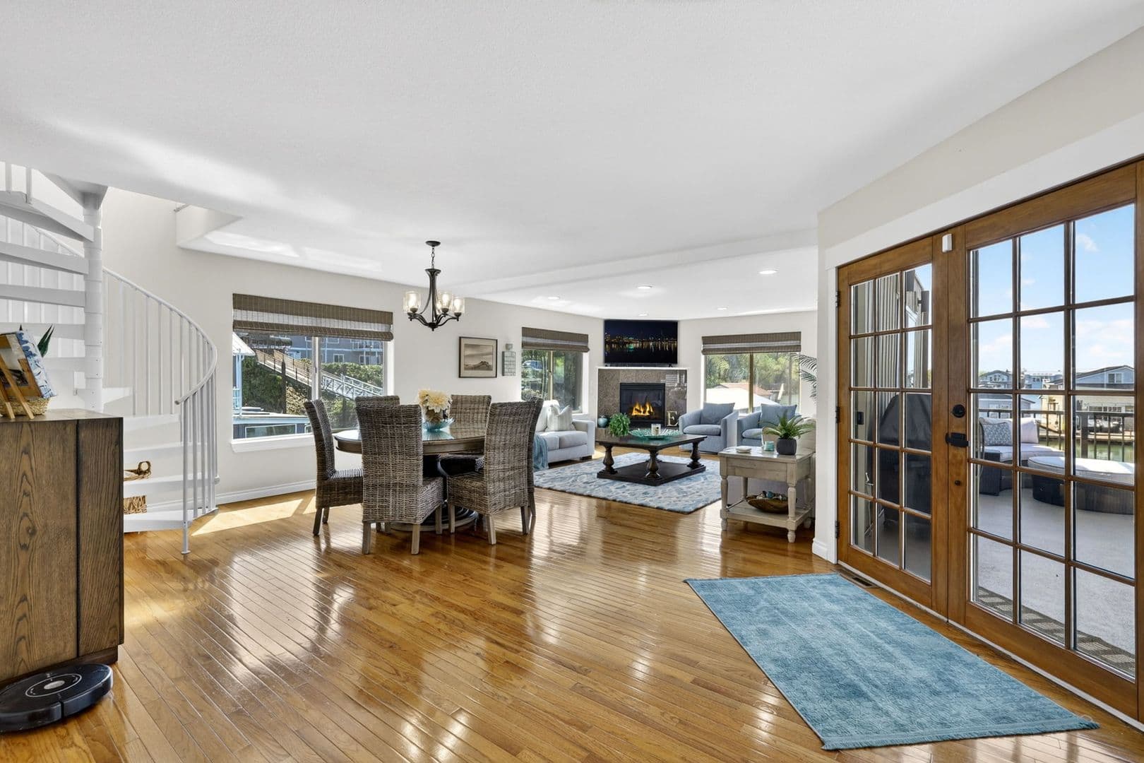 Portland House: 18525 NE Marine Drive, Slip #E3