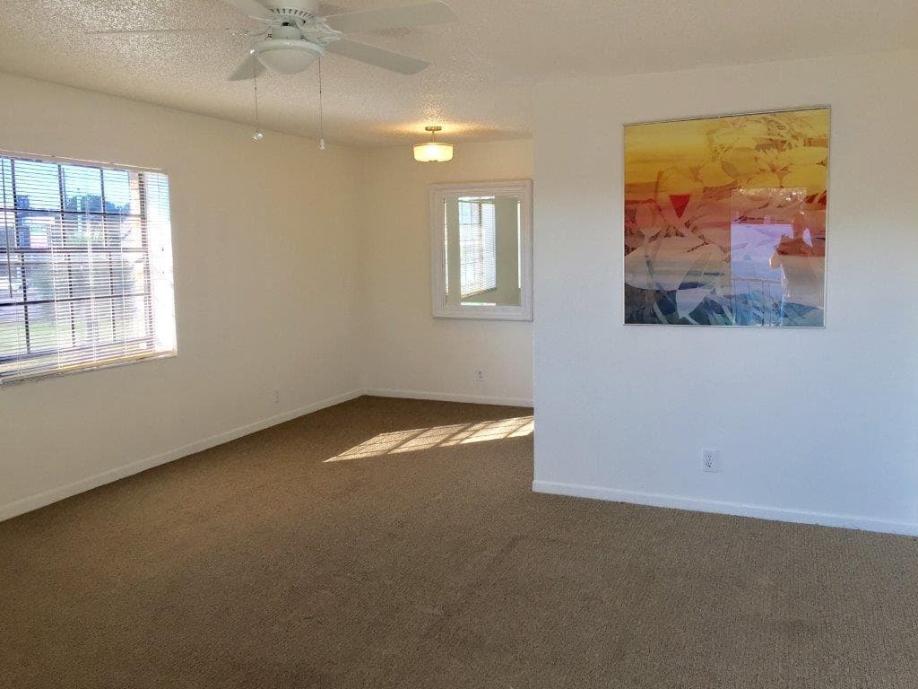 Tampa Apartment: 3719 W Wisconsin Ave