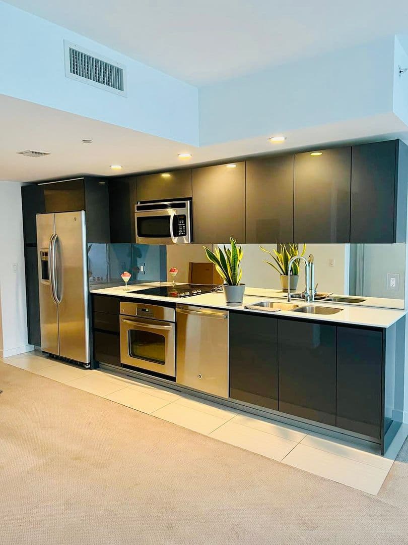 Miami Condo: 31 SE 6 St.