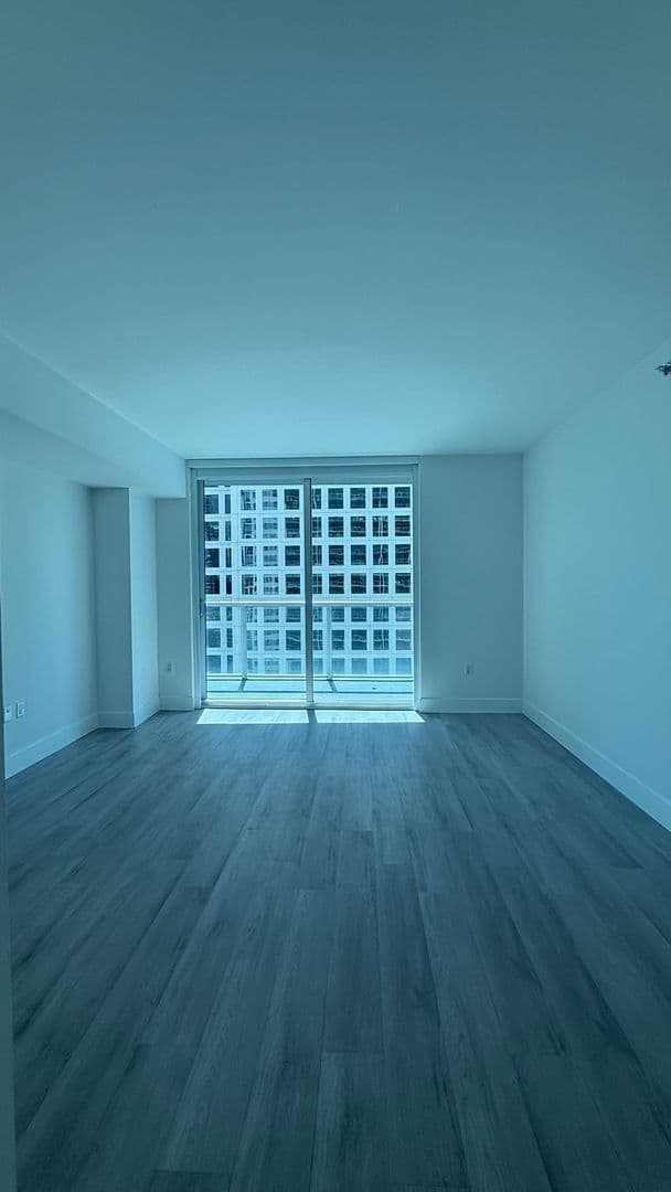 Miami Condo: 500 Brickell Avenue