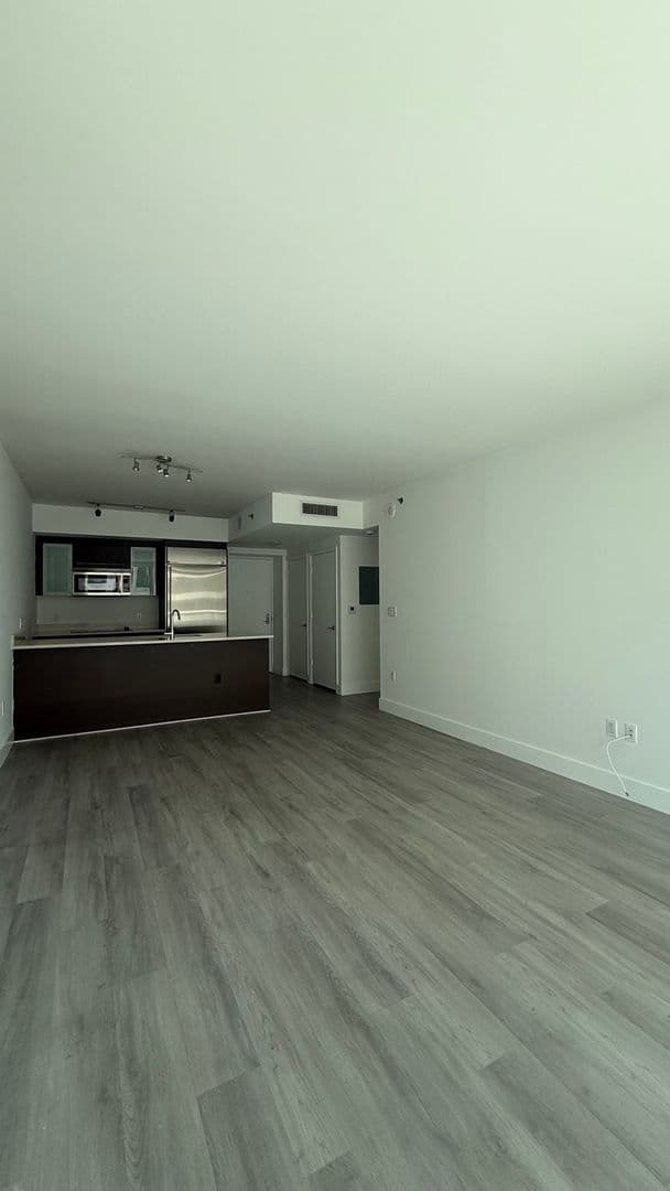 Miami Condo: 500 Brickell Avenue