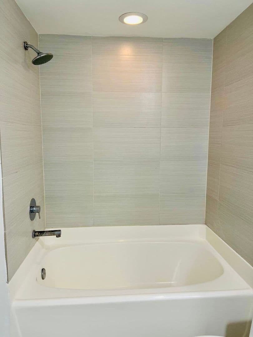 Miami Condo: 31 SE 6 St.