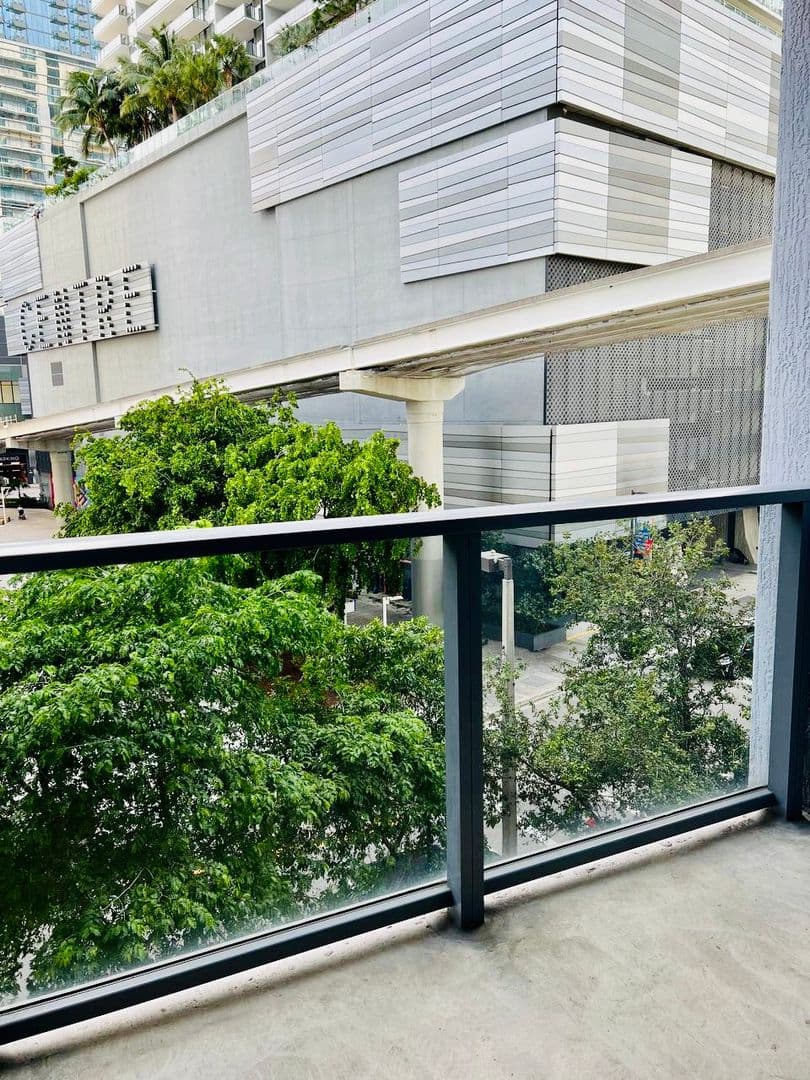 Miami Condo: 31 SE 6 St.