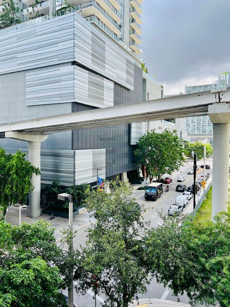 Miami Condo: 31 SE 6 St.