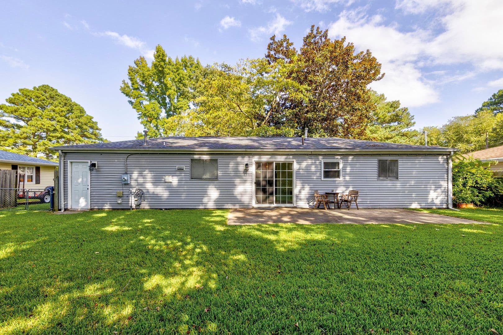 Virginia Beach House: 413 Catalina Avenue