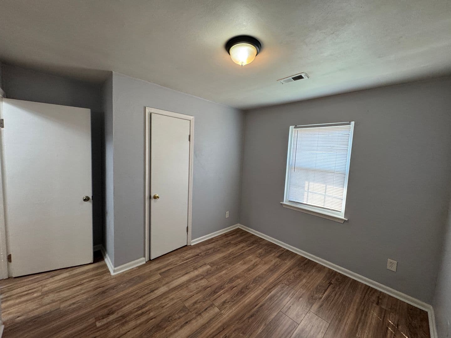 Norfolk Apartment: 4308 Tides Ct