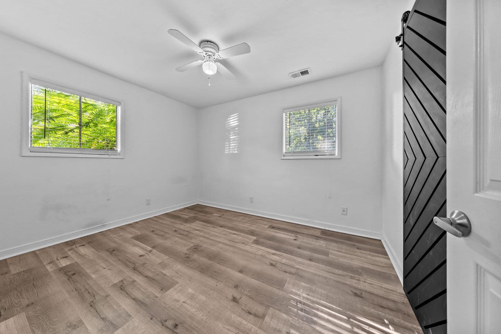 Virginia Beach House: 413 Catalina Avenue