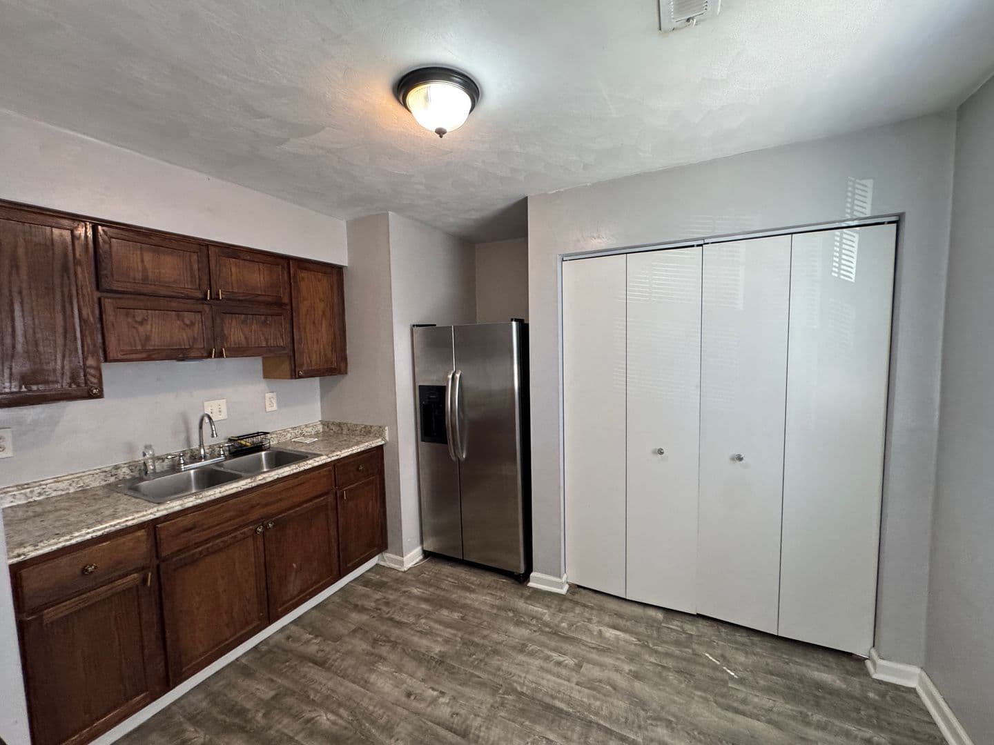 Norfolk Apartment: 4308 Tides Ct