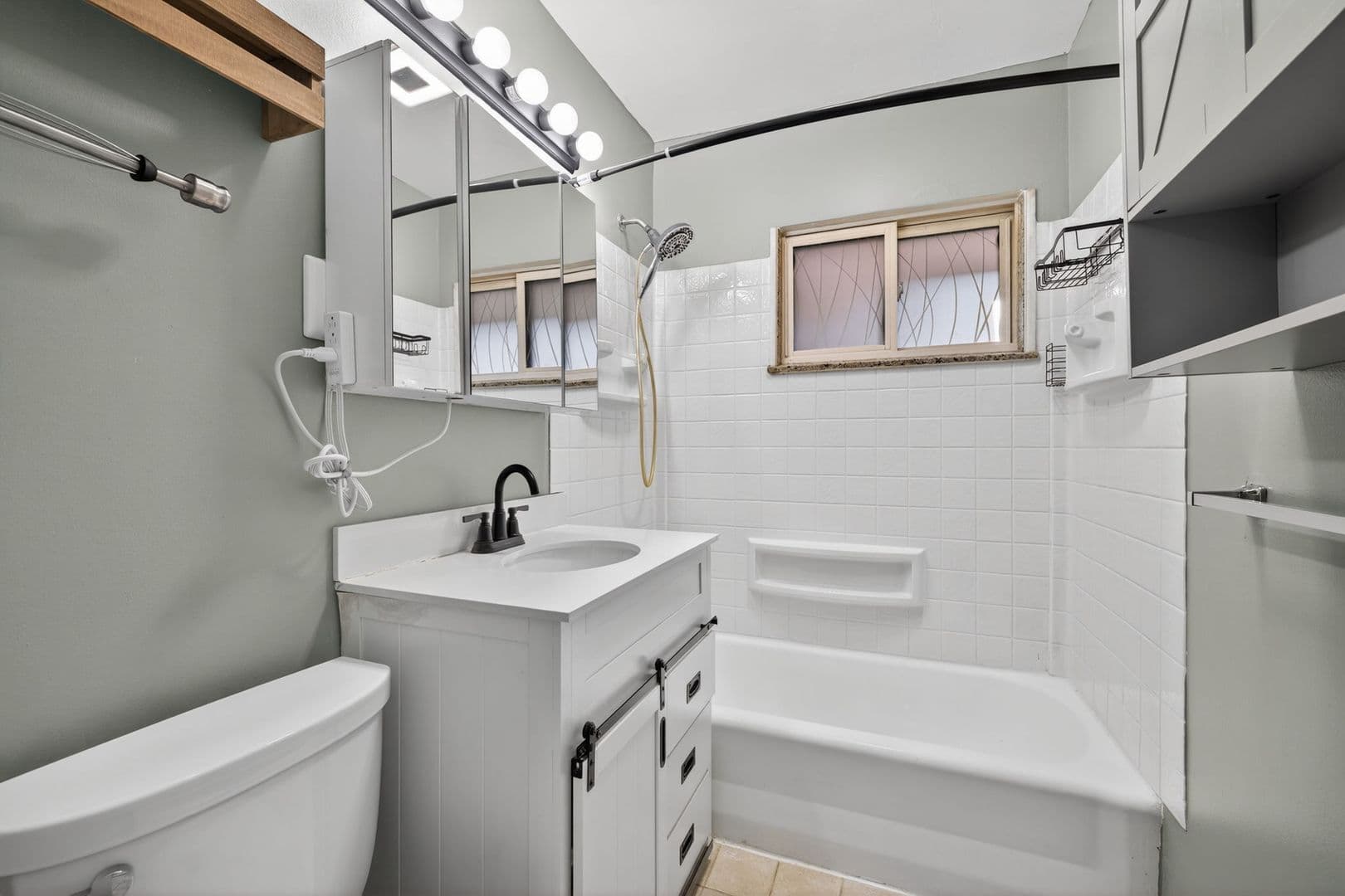 Portsmouth House: 4713 Clintwood Dr