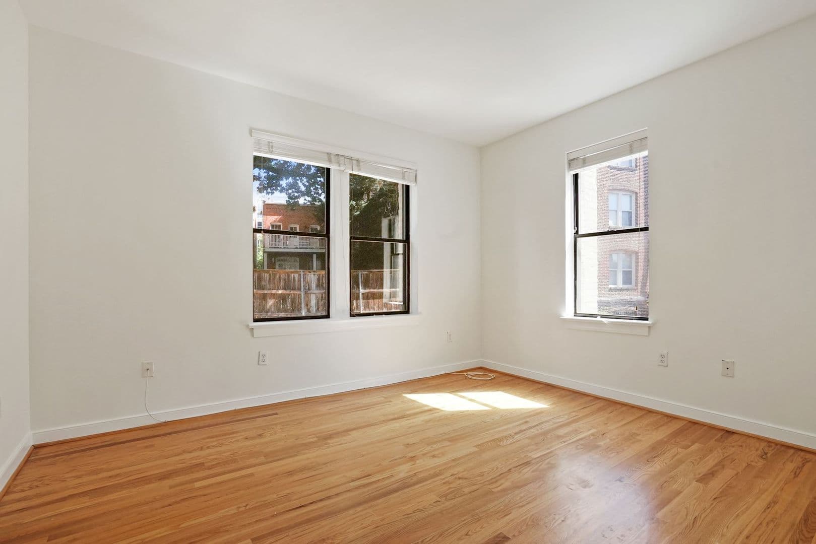 Washington Condo: 1827 Florida Ave NW Apt 303