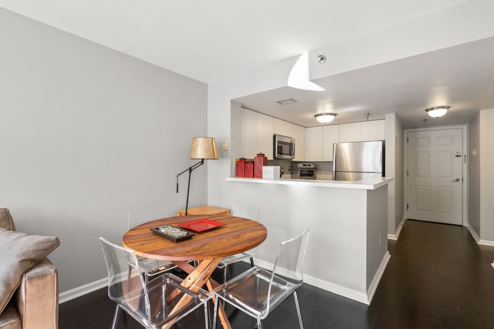 Washington Condo: 801 Pennsylvania Ave NW #1224
