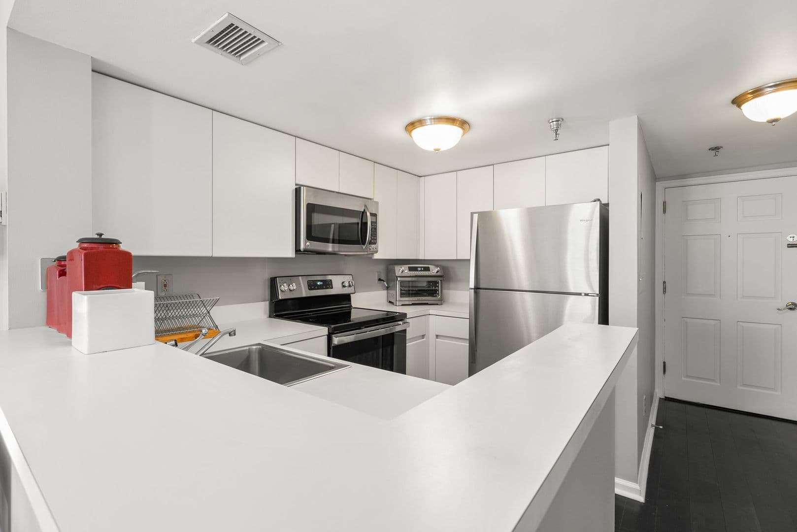 Washington Condo: 801 Pennsylvania Ave NW #1224