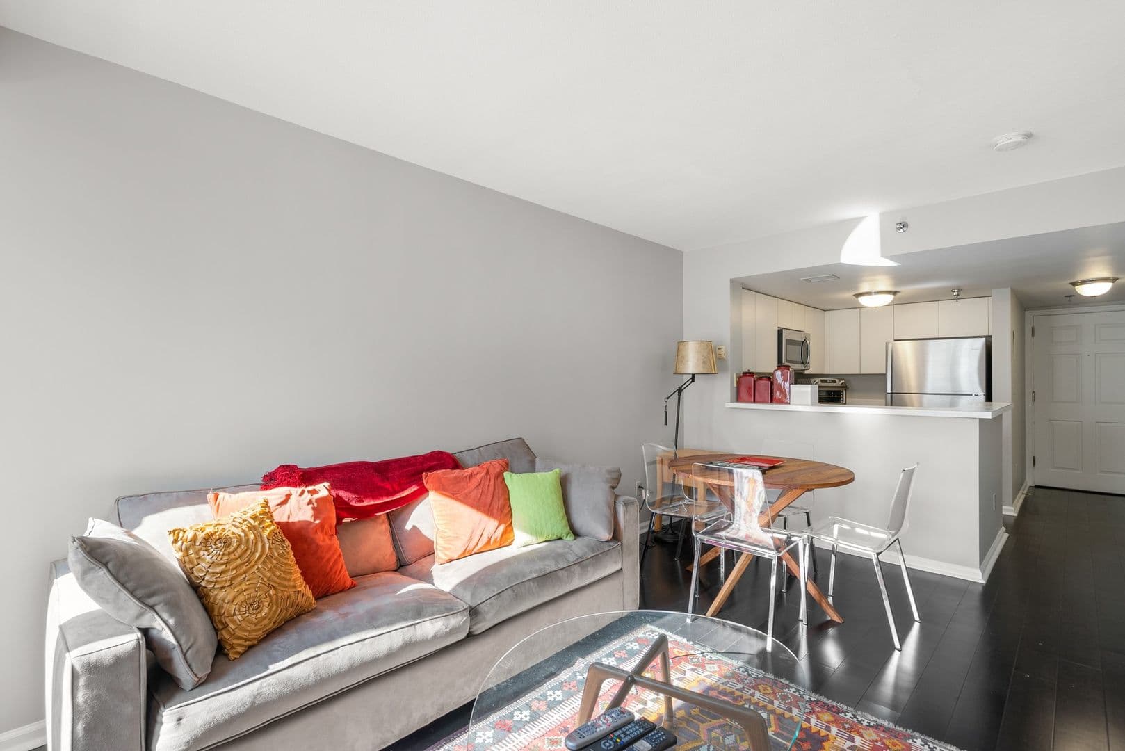 Washington Condo: 801 Pennsylvania Ave NW #1224
