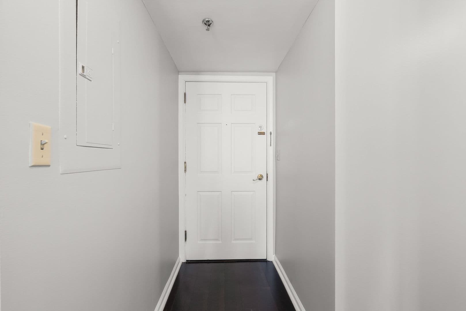 Washington Condo: 801 Pennsylvania Ave NW #1224