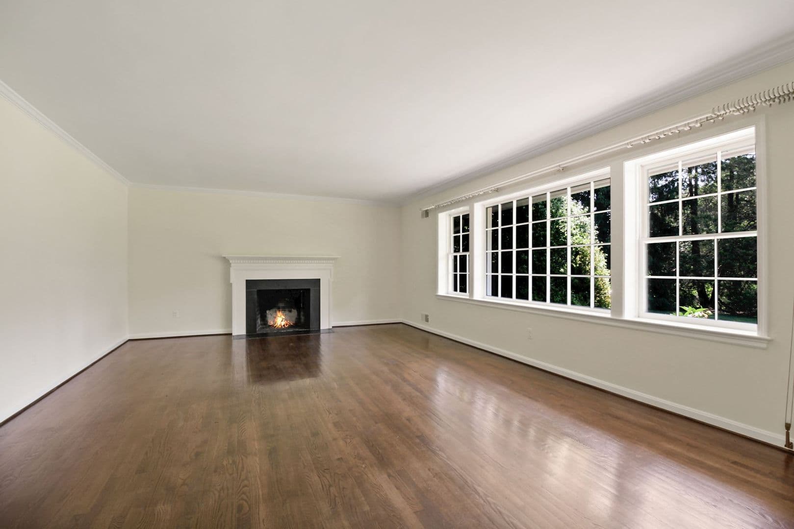 Potomac House: 11009 Cripplegate Rd