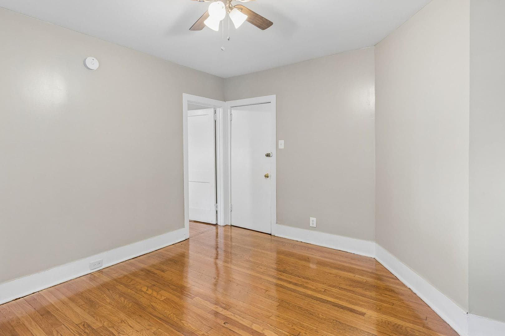 Philadelphia Apartment: 2254 Bryn Mawr Avenue