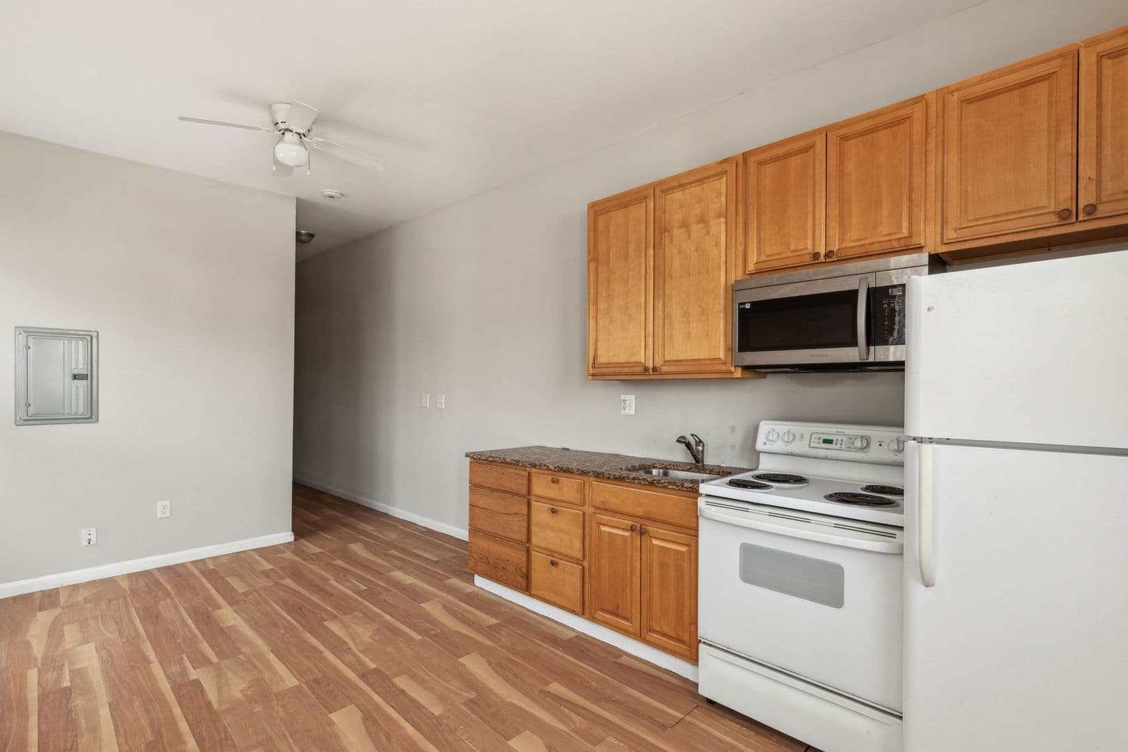 Upper Darby Apartment: 7327-31 West Chester Pike