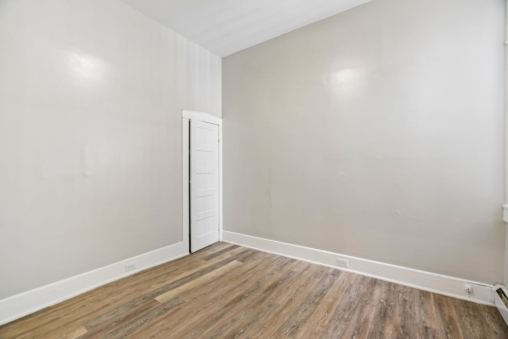 Philadelphia Apartment: 3509-15 Indian Queen Lane