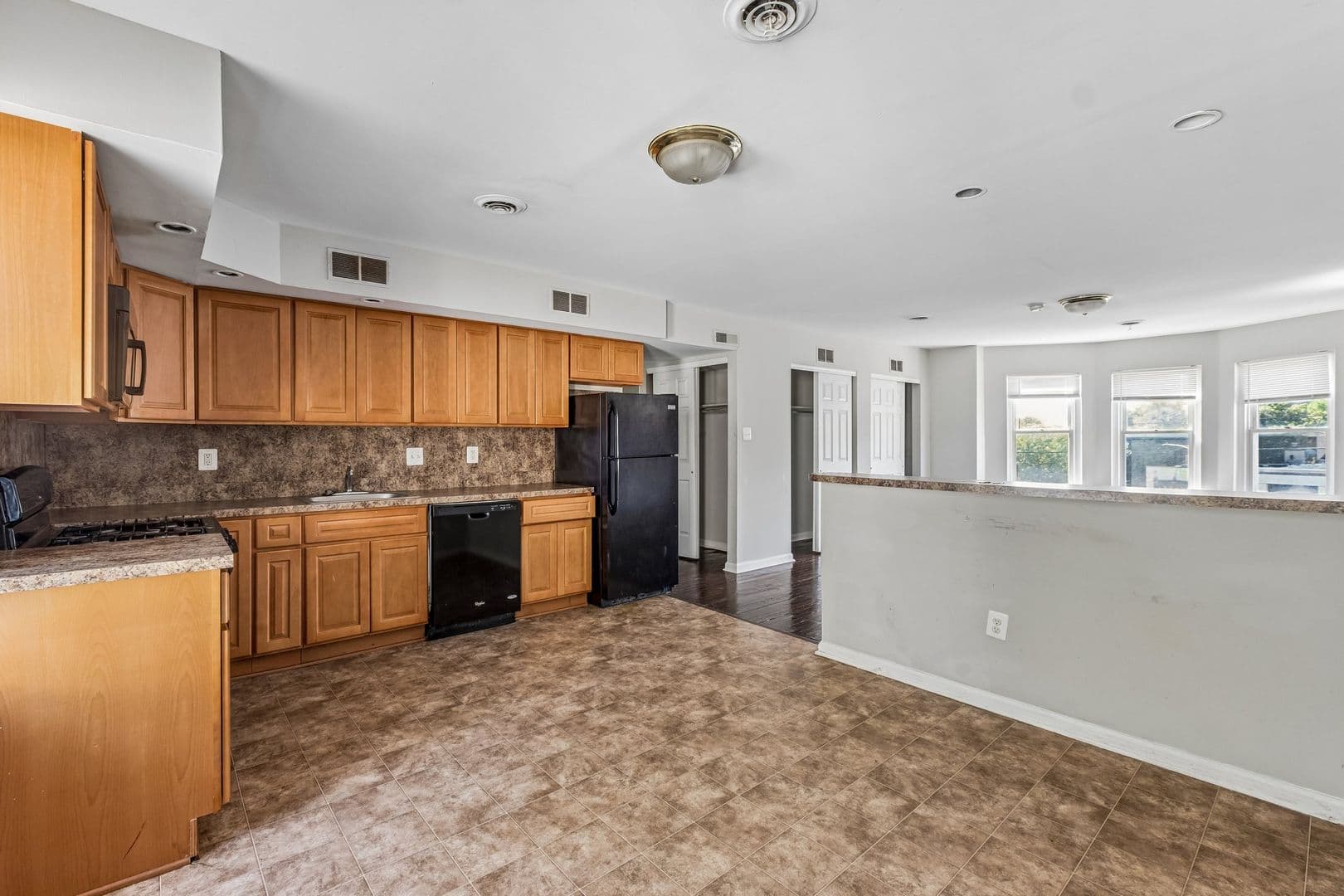Philadelphia Apartment: 4141 Ridge Avenue