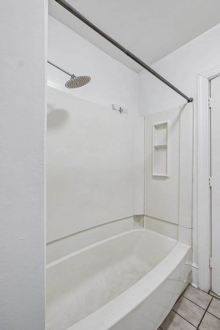 Philadelphia Apartment: 4141 Ridge Avenue