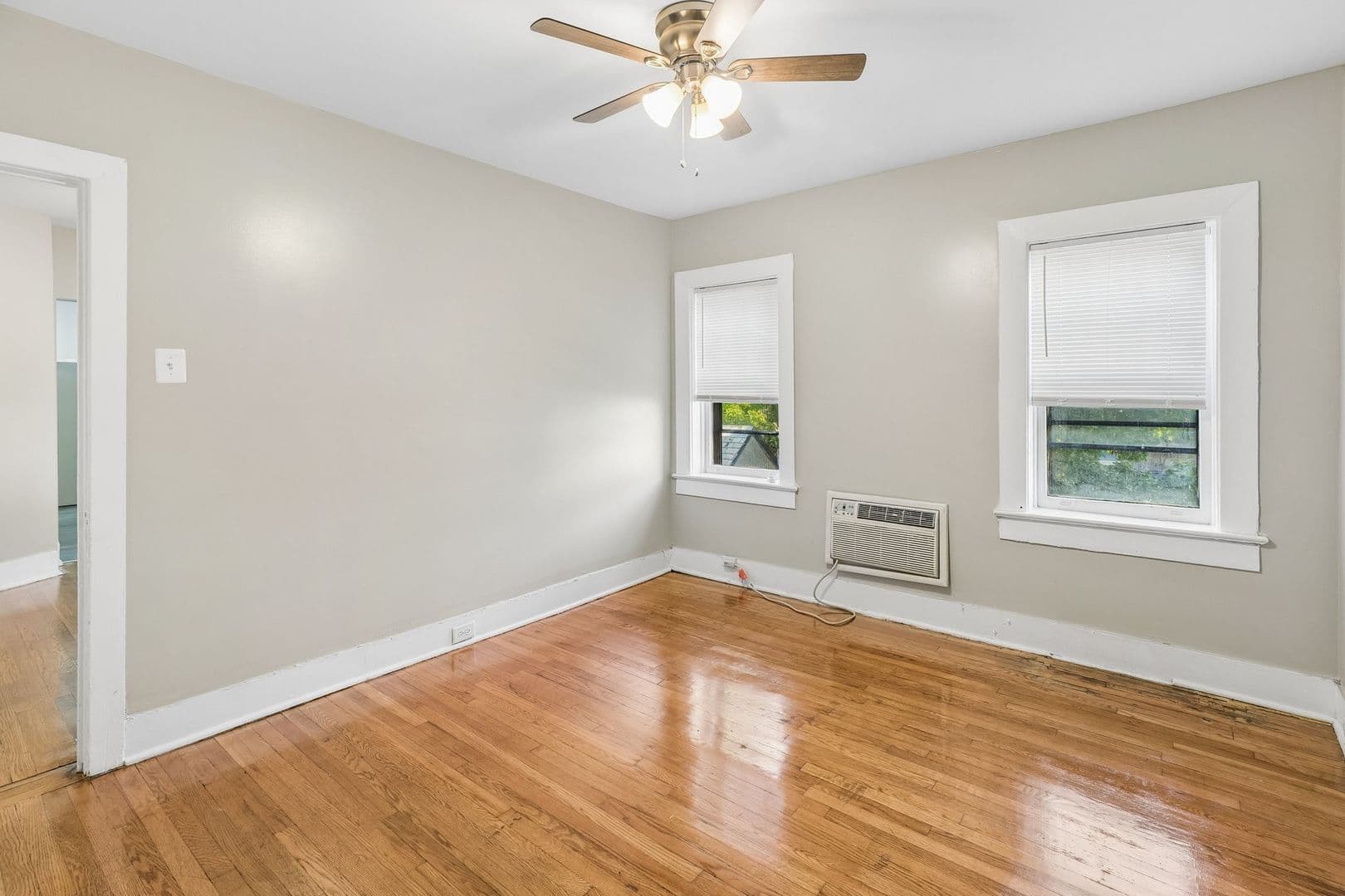 Philadelphia Apartment: 2254 Bryn Mawr Avenue
