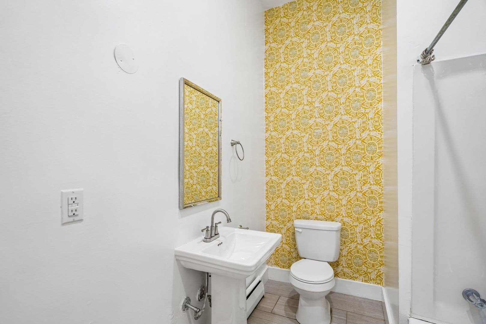 Philadelphia Apartment: 3509-15 Indian Queen Lane