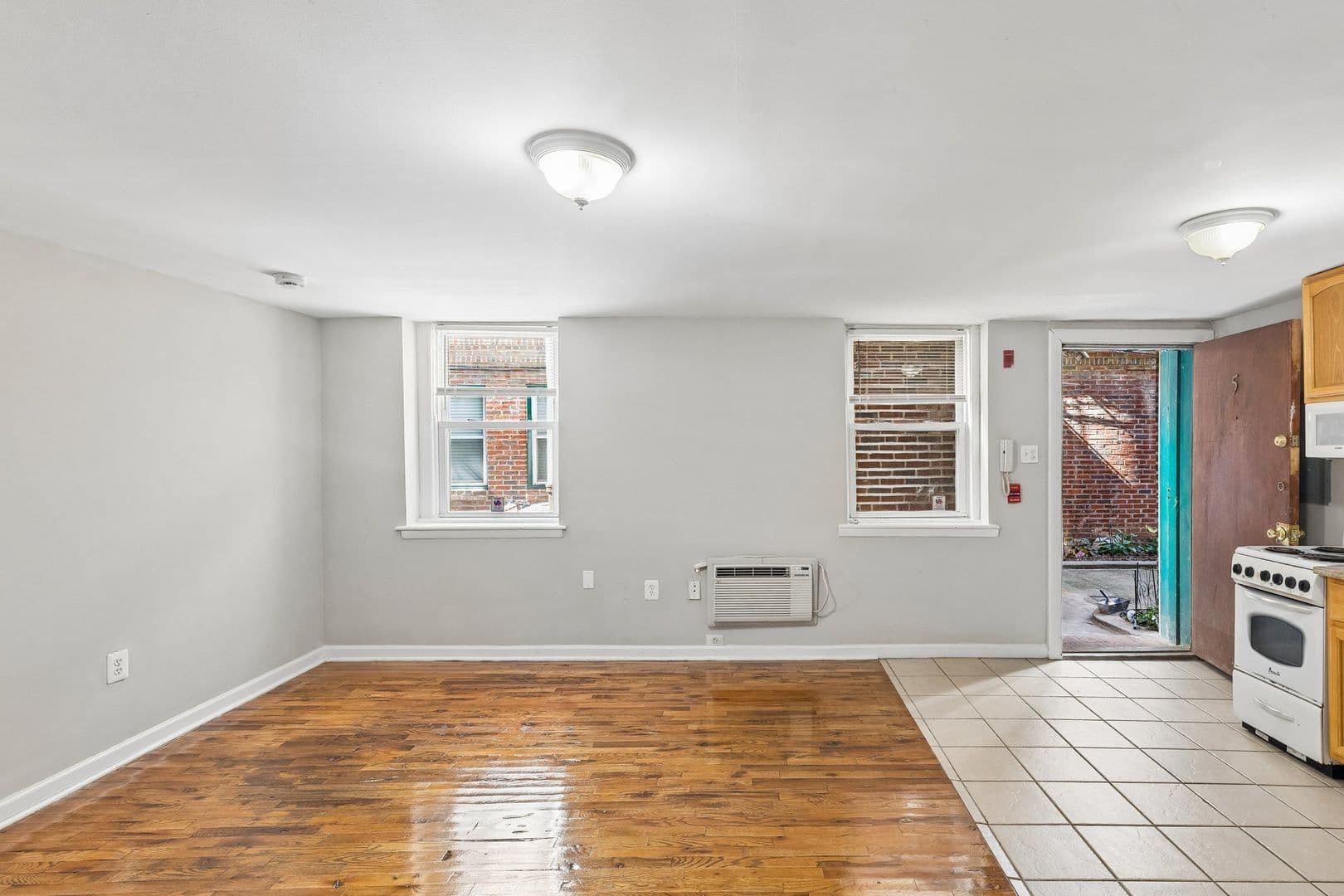 Philadelphia Apartment: 3412-14 Spring Garden Street