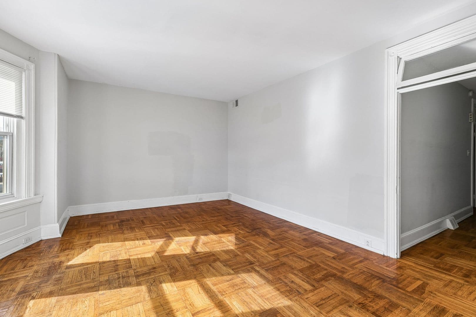 Philadelphia Apartment: 4141 Ridge Avenue
