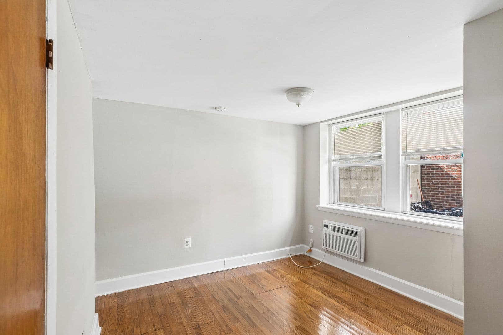 Philadelphia Apartment: 3412-14 Spring Garden Street