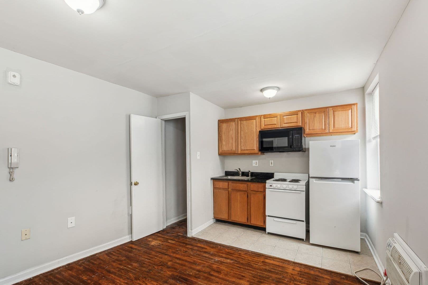 Philadelphia Apartment: 3412-14 Spring Garden Street
