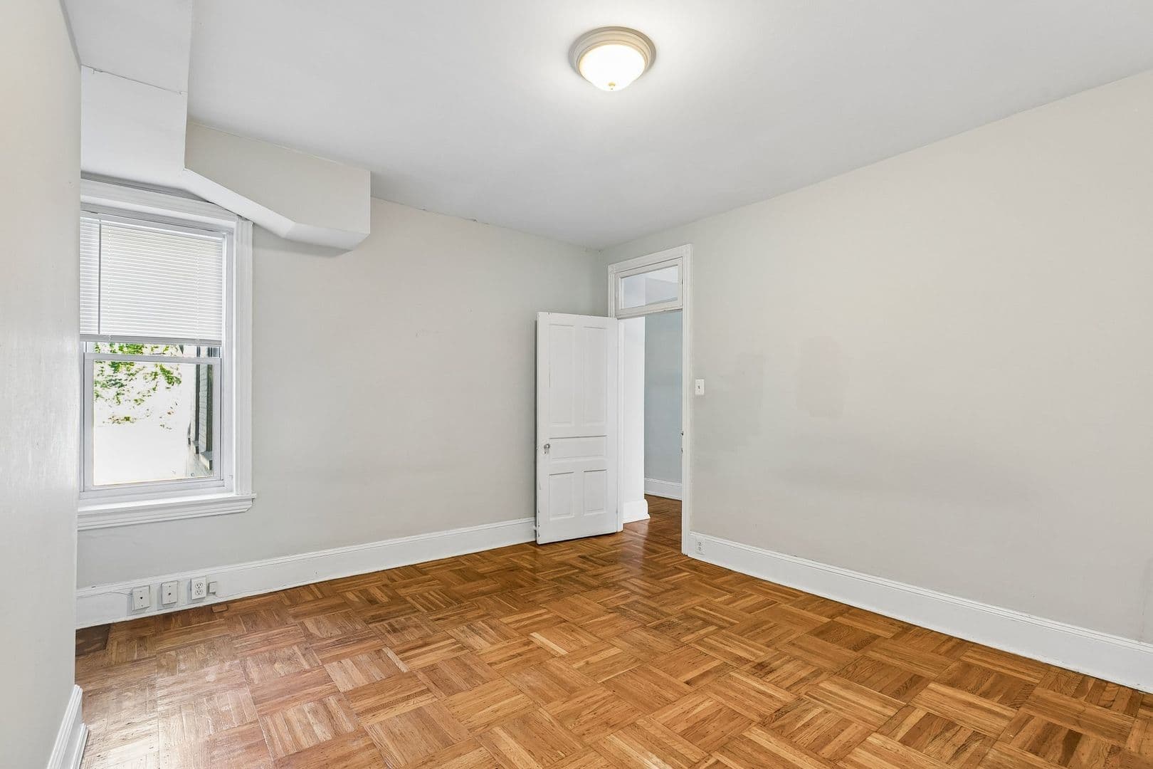 Philadelphia Apartment: 4141 Ridge Avenue