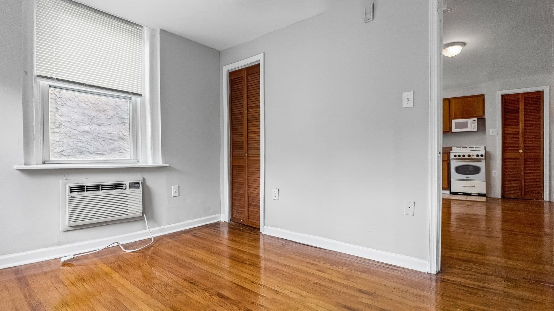 Philadelphia Apartment: 3412-14 Spring Garden Street