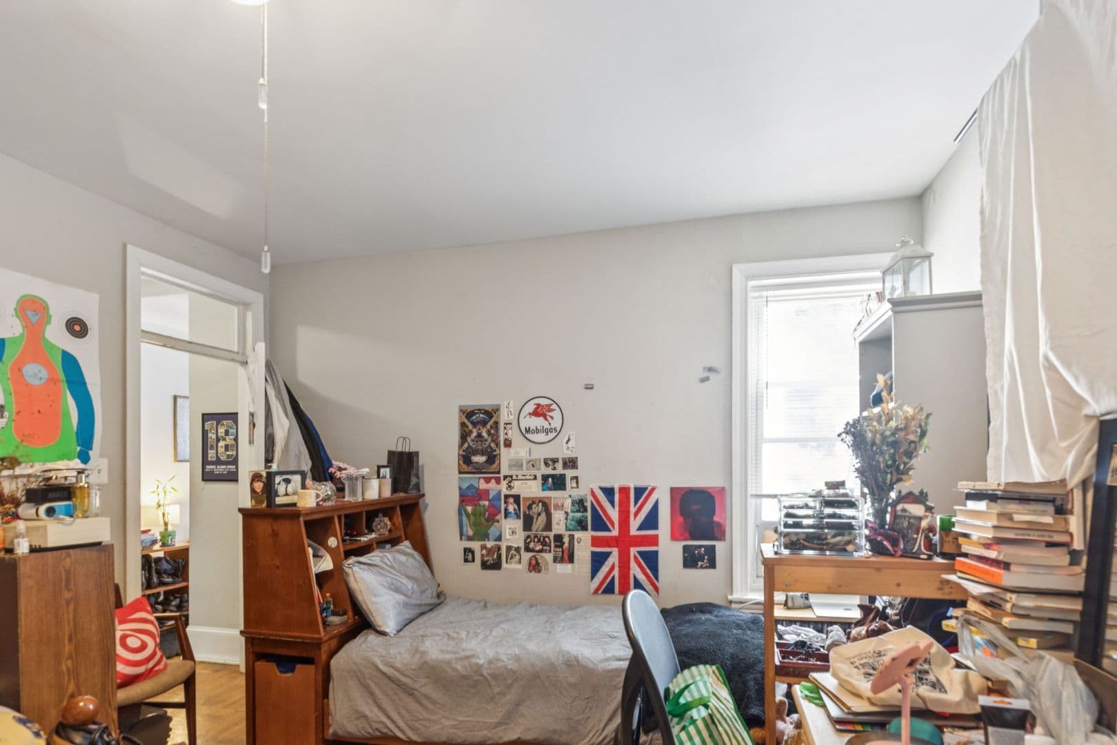 Philadelphia Apartment: 4141 Ridge Avenue