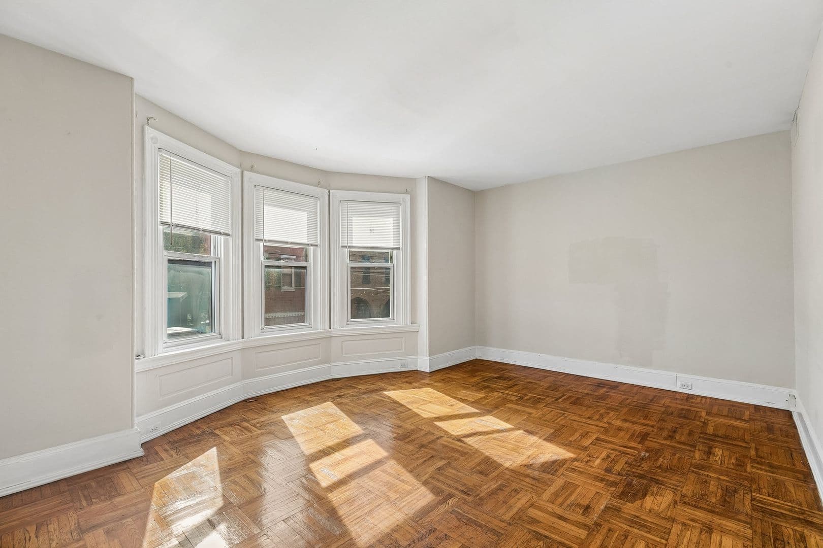 Philadelphia Apartment: 4141 Ridge Avenue
