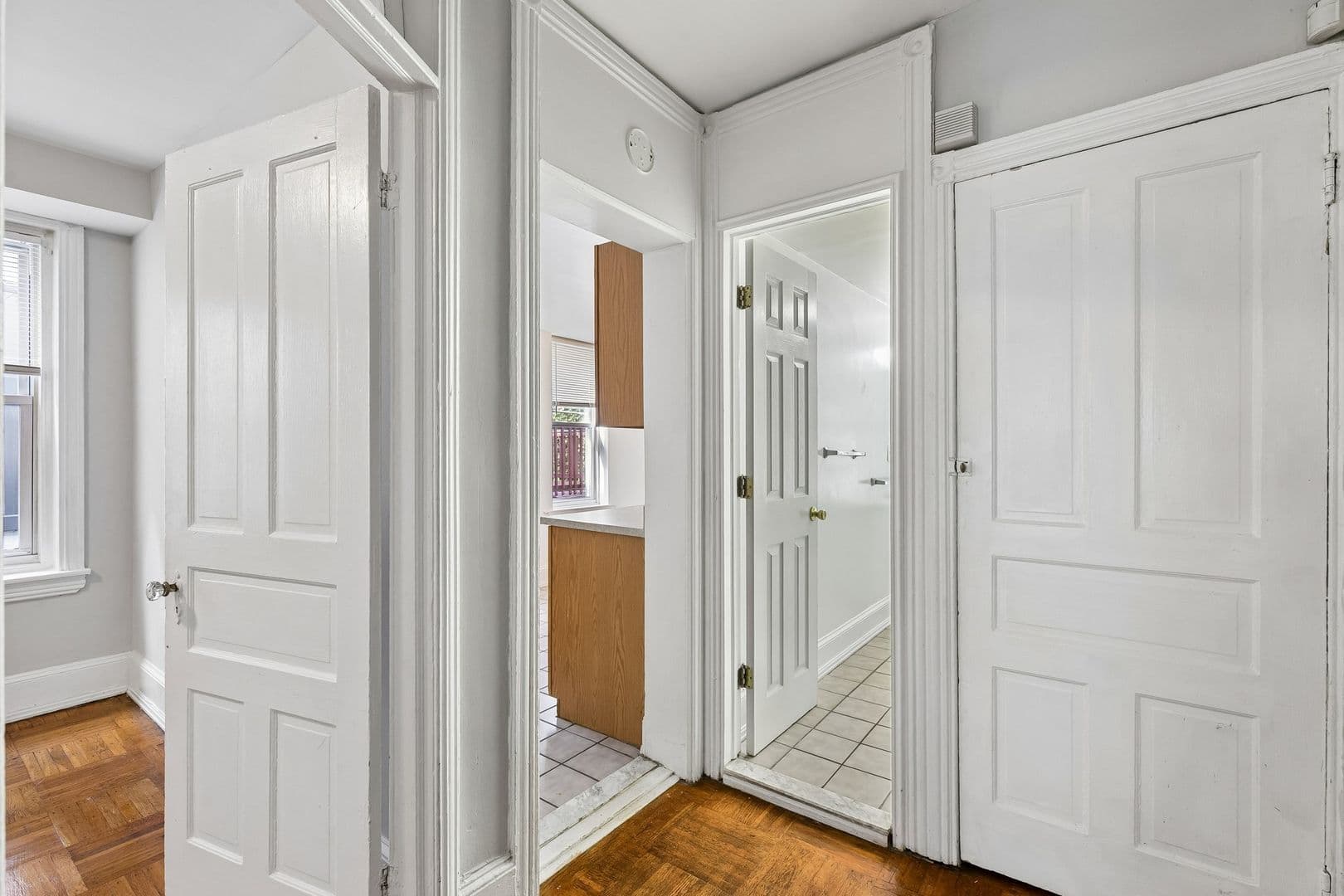 Philadelphia Apartment: 4141 Ridge Avenue