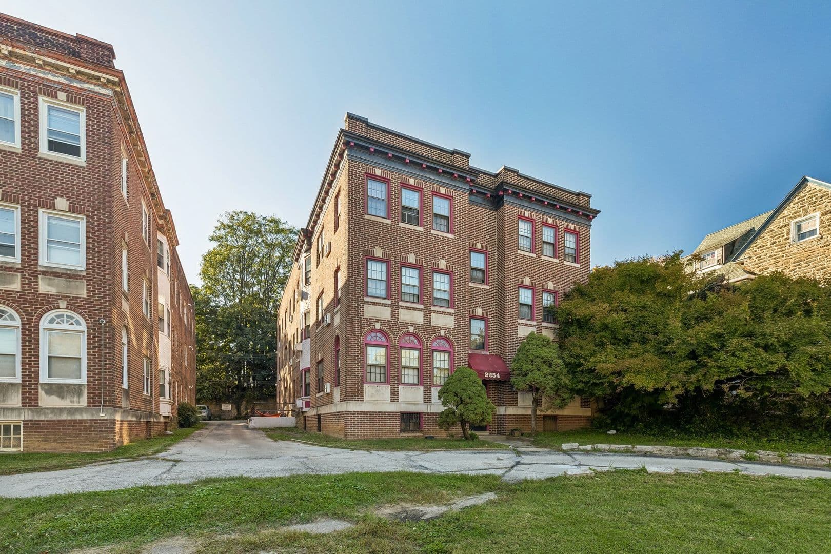 Philadelphia Apartment: 2254 Bryn Mawr Avenue