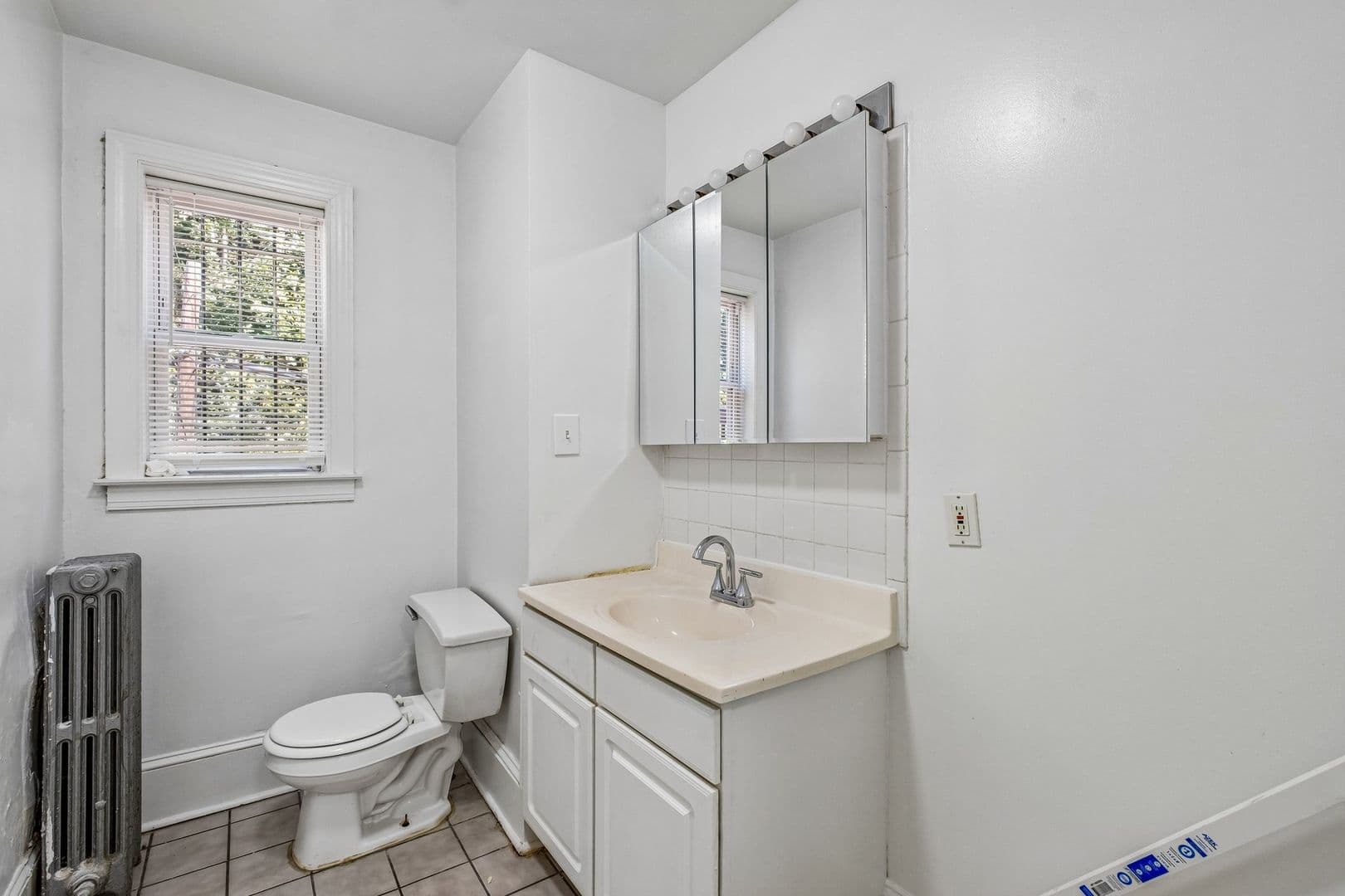 Philadelphia Apartment: 4141 Ridge Avenue