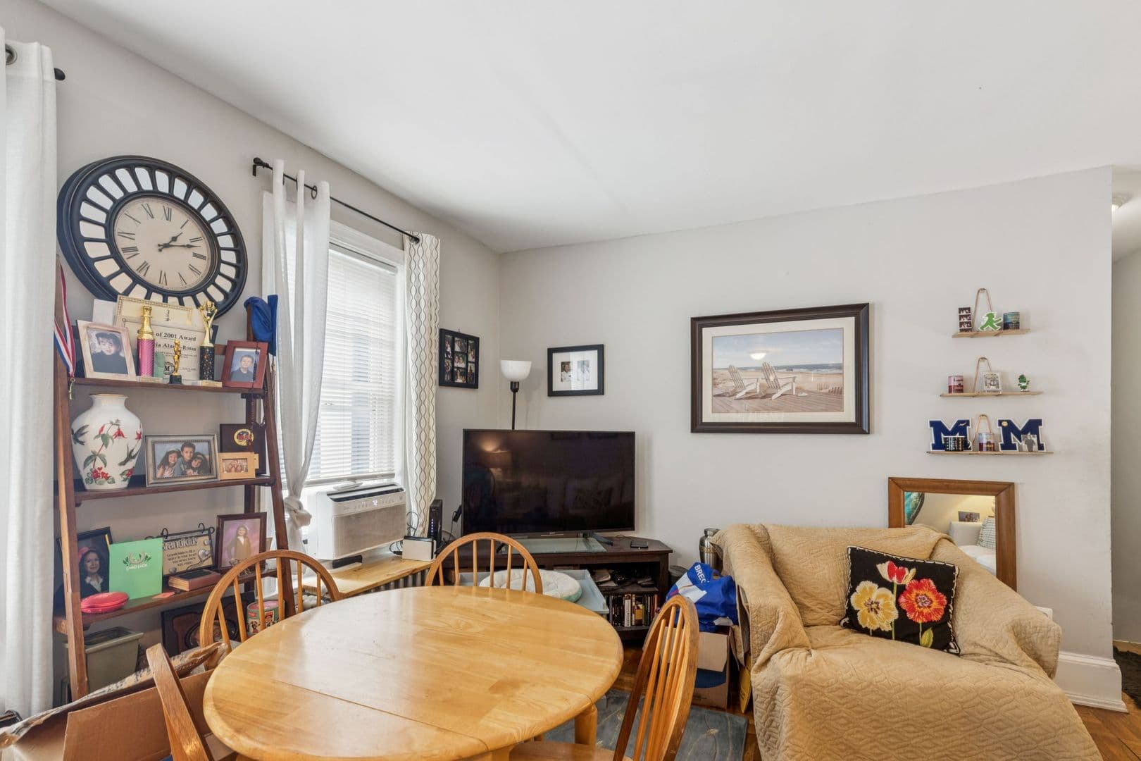 Philadelphia Apartment: 4141 Ridge Avenue