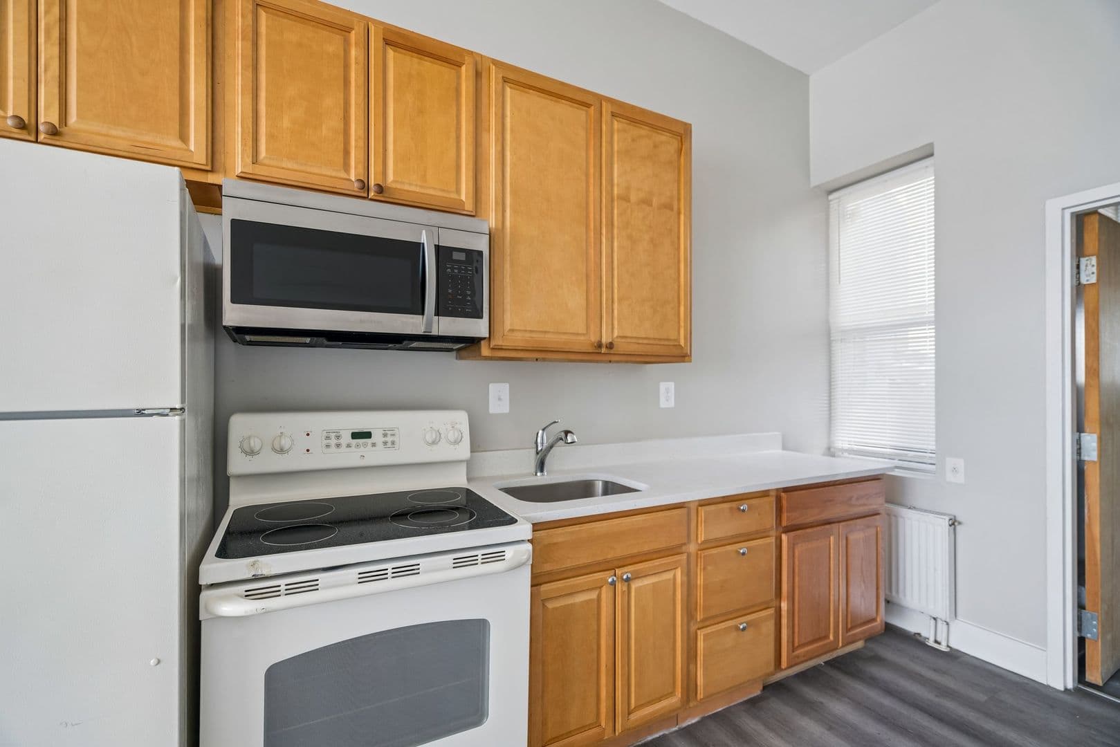 Upper Darby Apartment: 7327-31 West Chester Pike