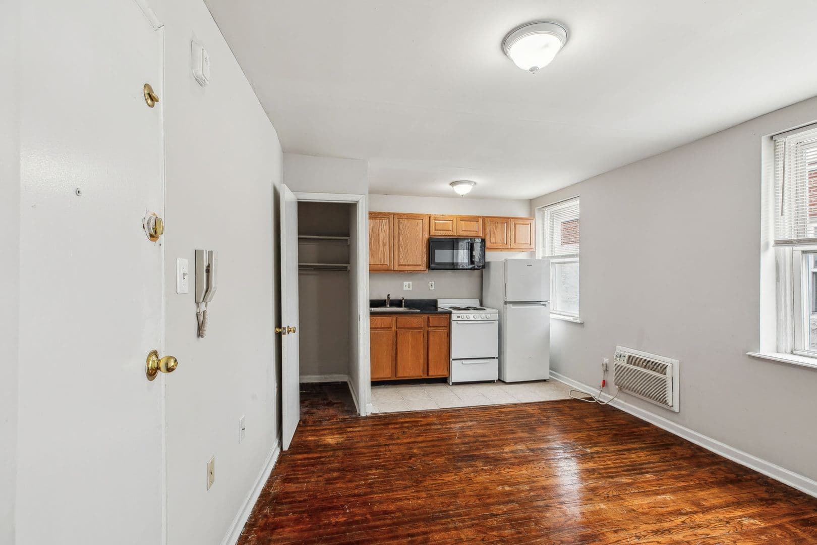 Philadelphia Apartment: 3412-14 Spring Garden Street