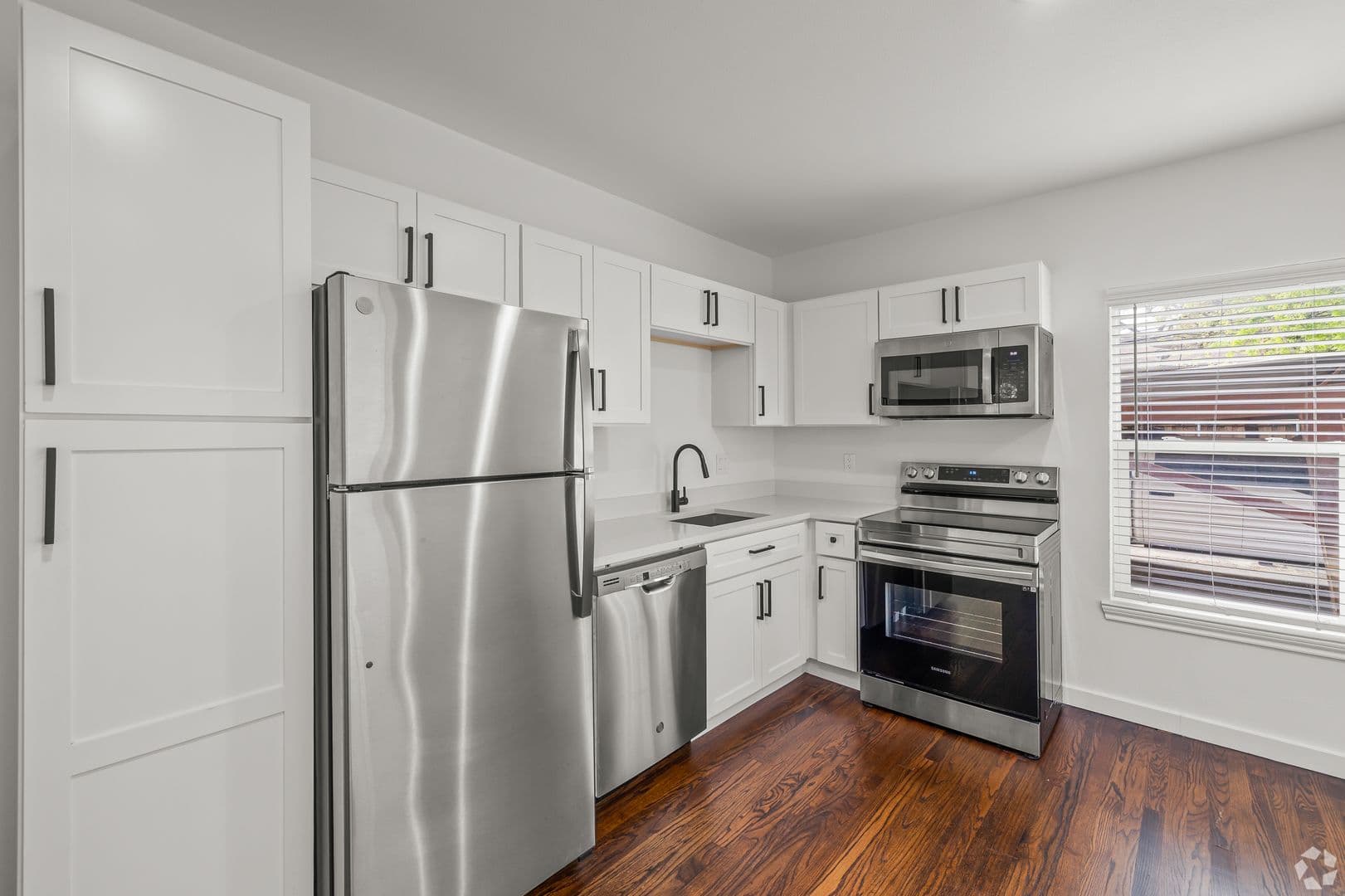 Dallas Apartment: 5910 Oram St
