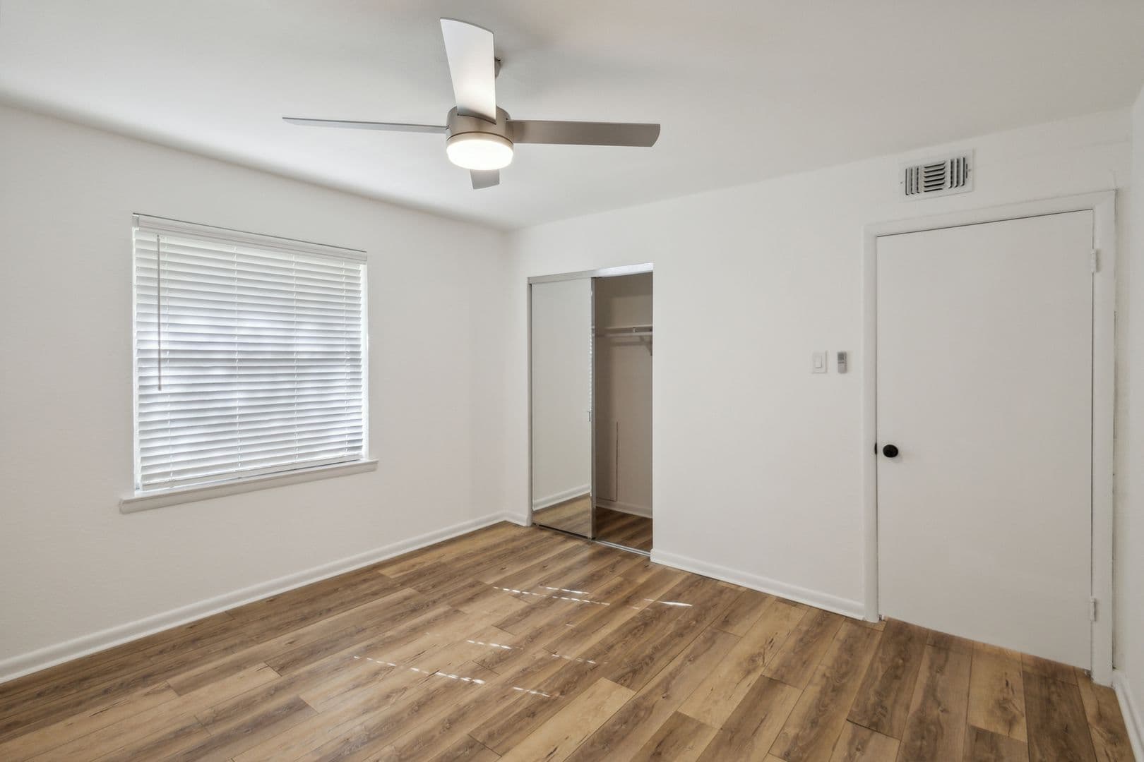 Dallas Apartment: 4321 Cole Ave