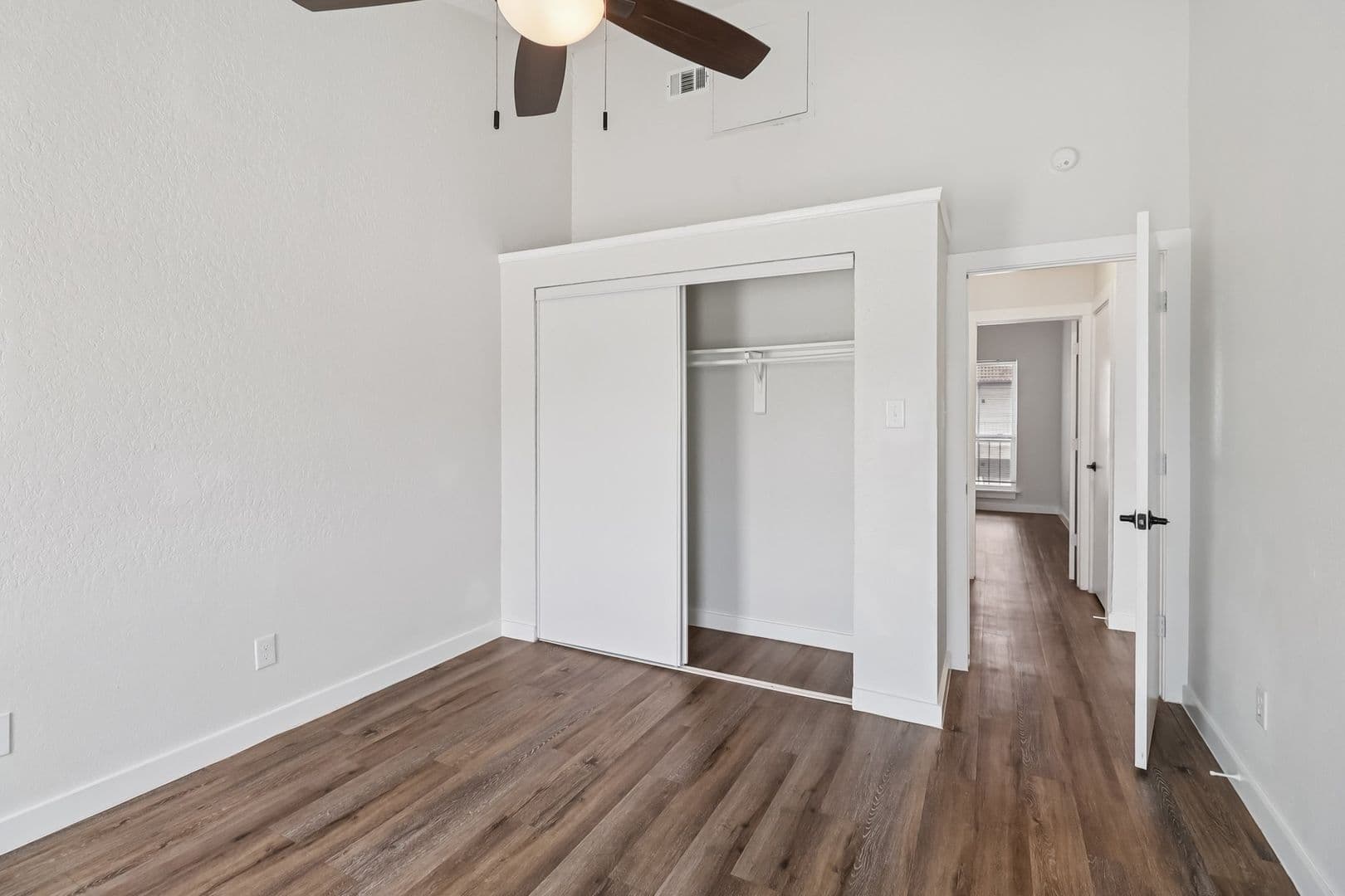 Dallas Apartment: 6003 Ridgecrest Rd