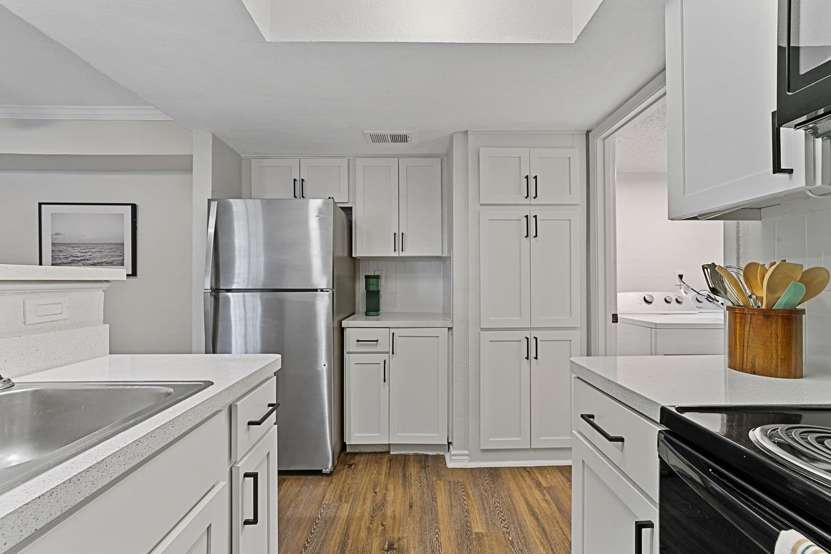 Dallas Apartment: 9600 Golf Lakes Trail