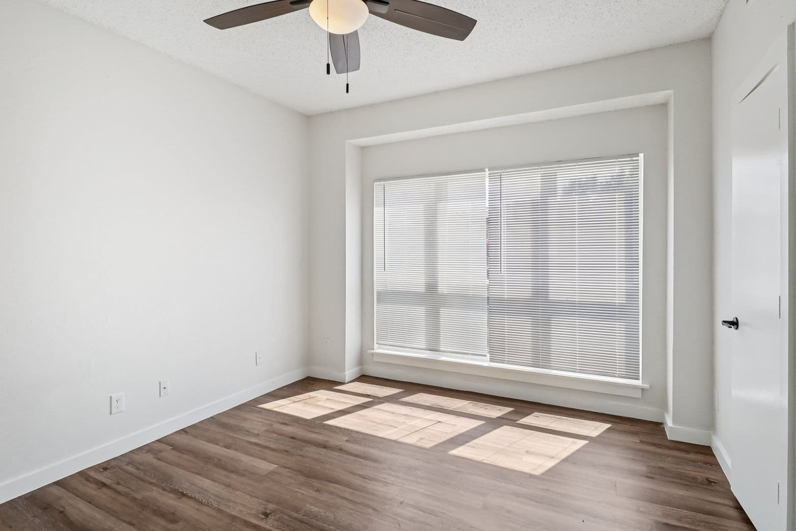 Dallas Apartment: 6003 Ridgecrest Rd
