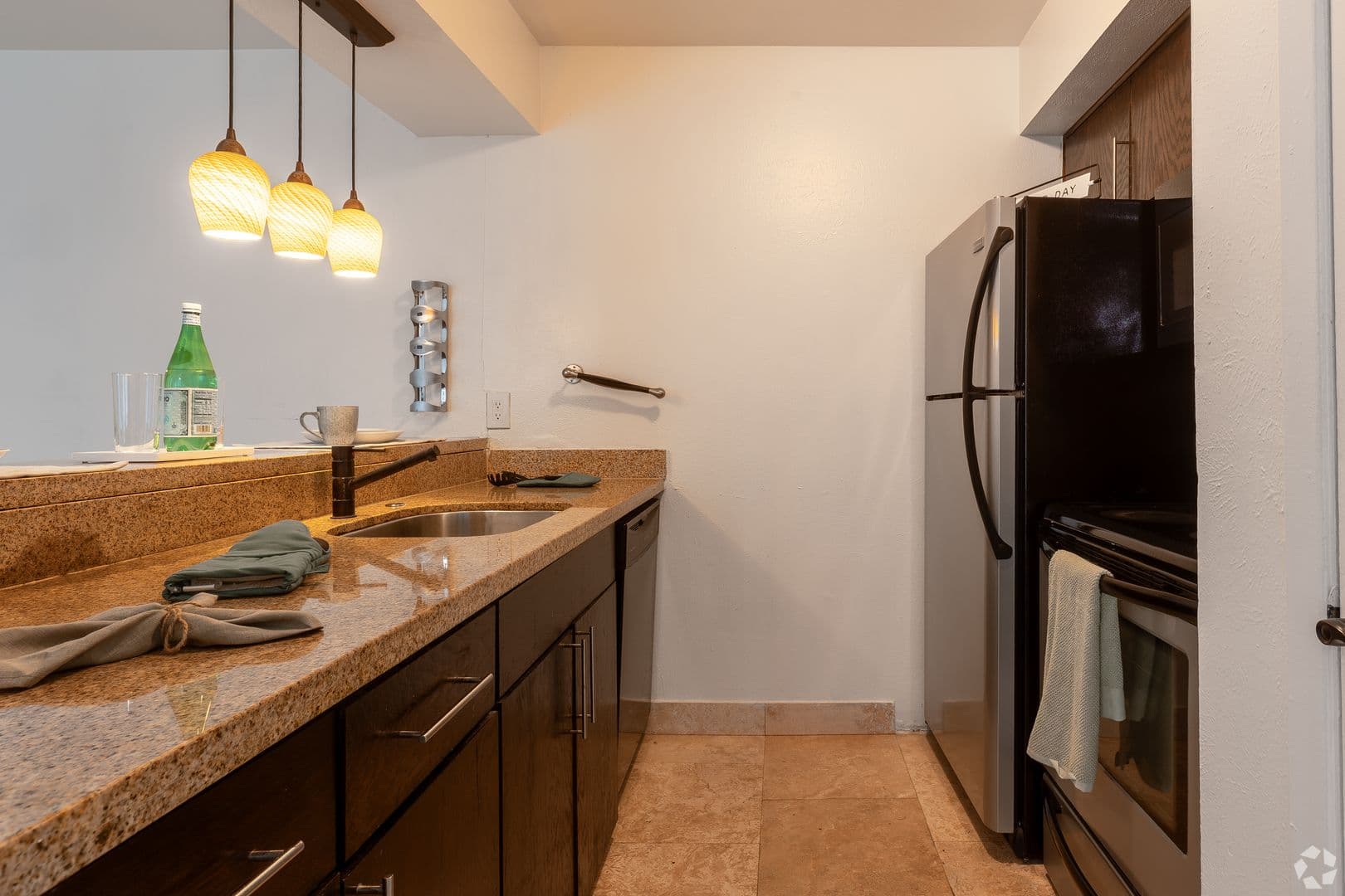 Dallas Apartment: 6466 Ridgecrest Rd