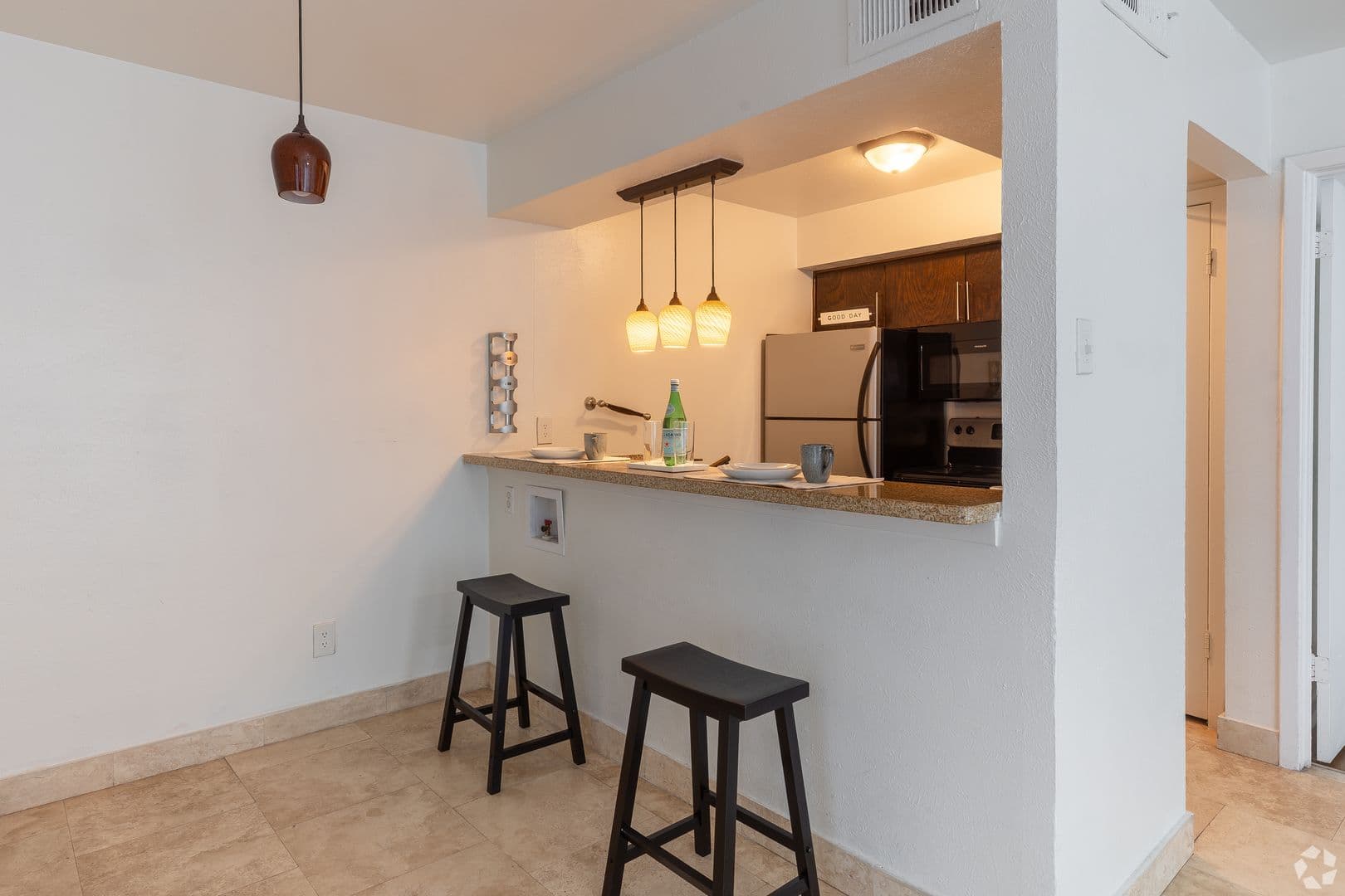 Dallas Apartment: 6466 Ridgecrest Rd